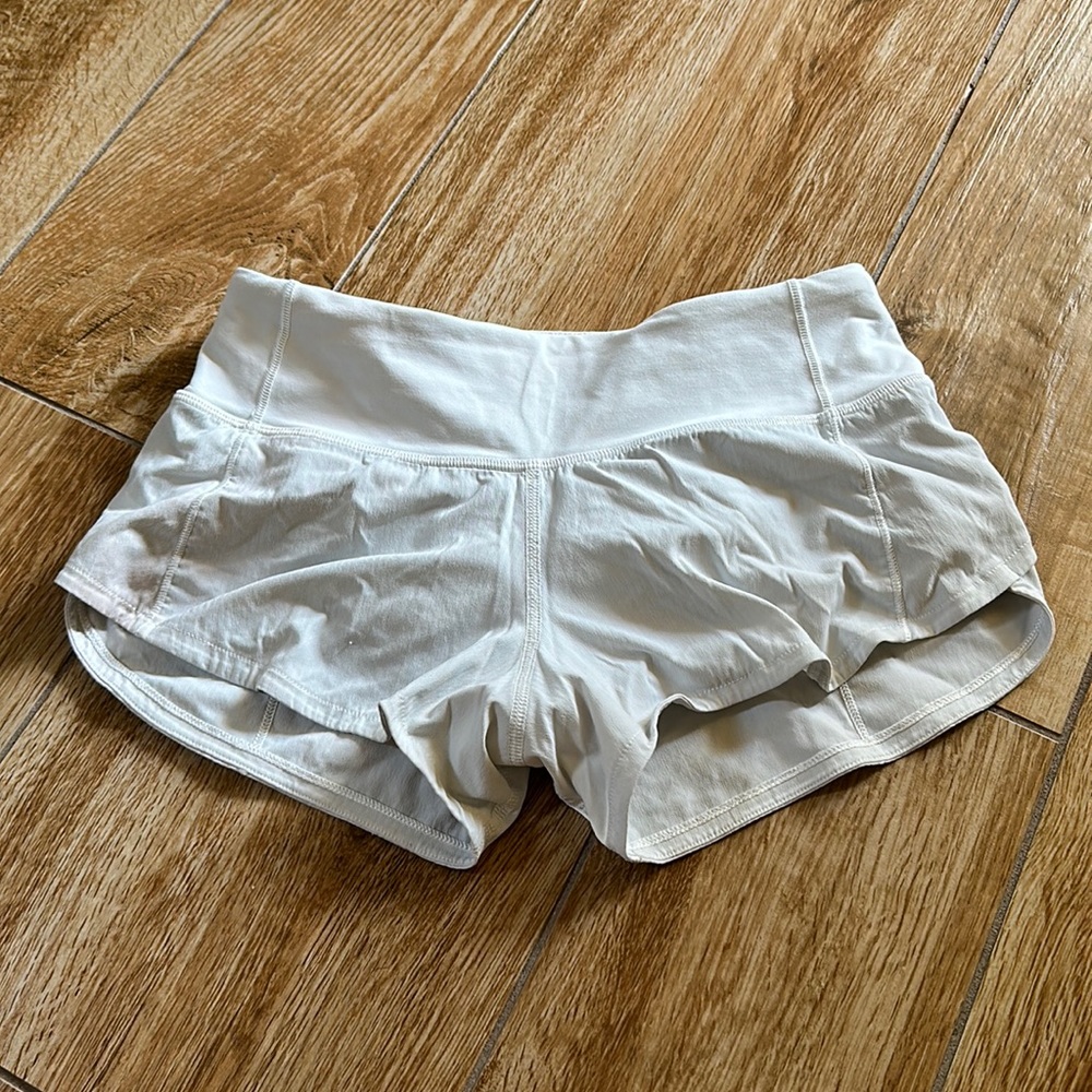 White Lululemon Speed Up shorts